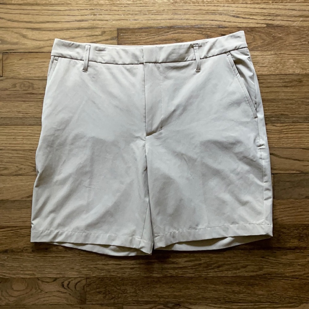 All In Motion men’s shorts